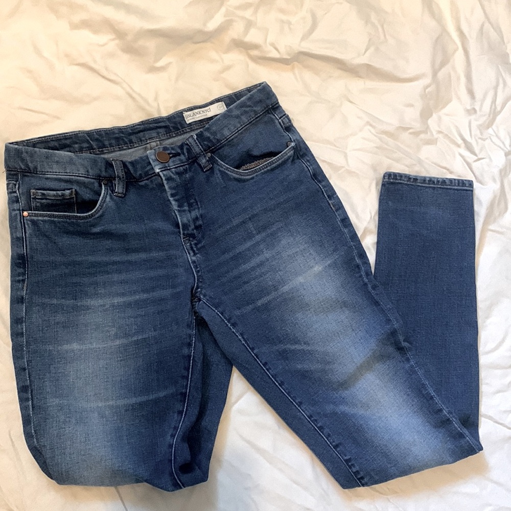 BlankNYC skinny classique blue jeans
36” length, Size 27